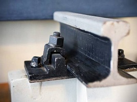 Болт М-16 с гайкой